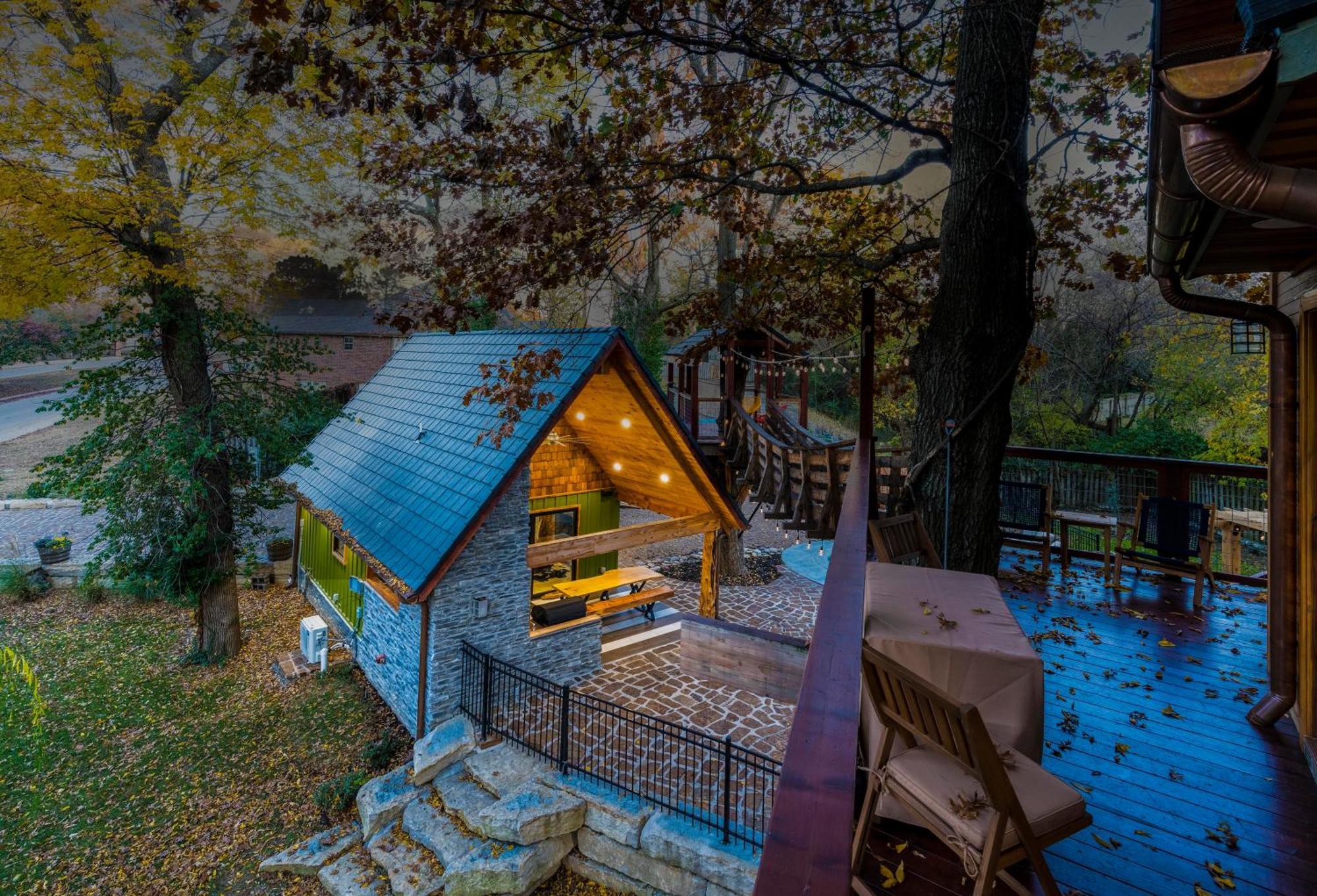 The Tree House In Бентънвил Екстериор снимка