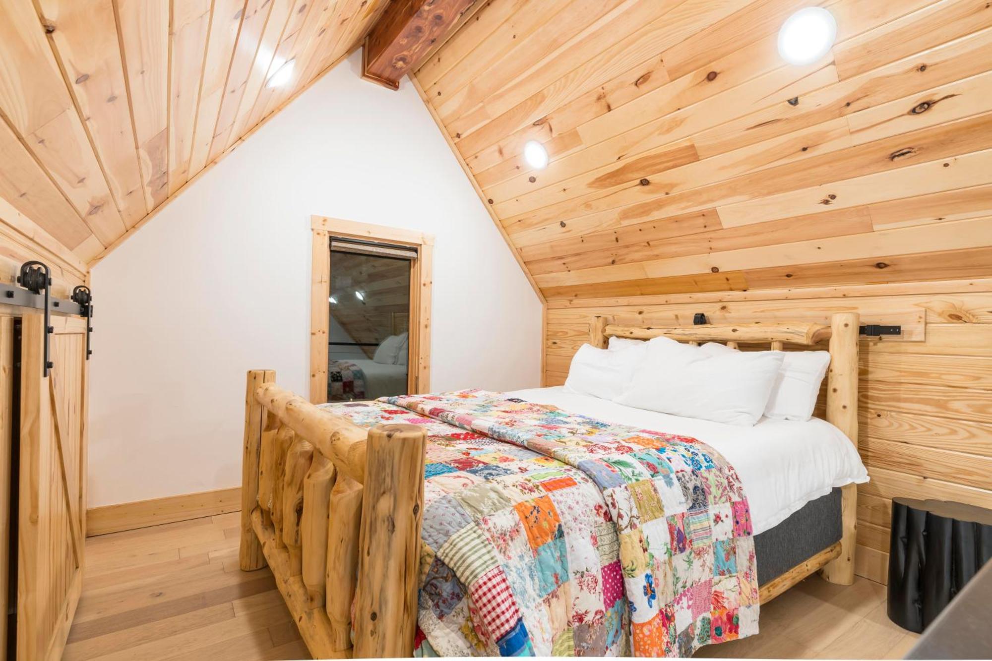 The Tree House In Бентънвил Екстериор снимка